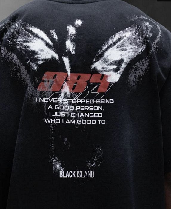 Мъжка овърсайз тениска в черно– TRANSFORMATION 984