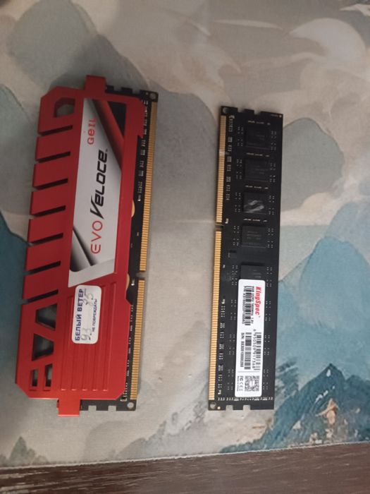 Продам оперативную память 8×2гб