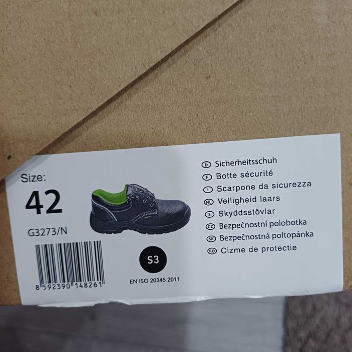 Защитни работни обувки FIRSTY