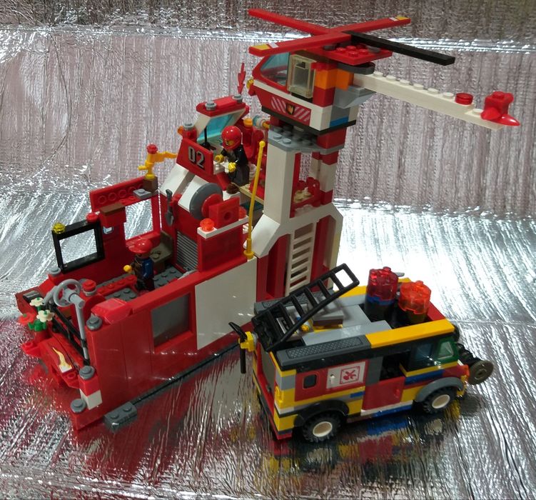 Пожарная станция, Lego