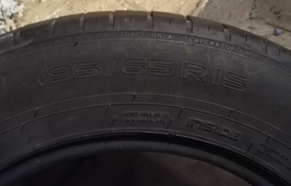 Продавам 2 броя летни гуми 195.65.15 на 1 сезон дот 2022  Nokian