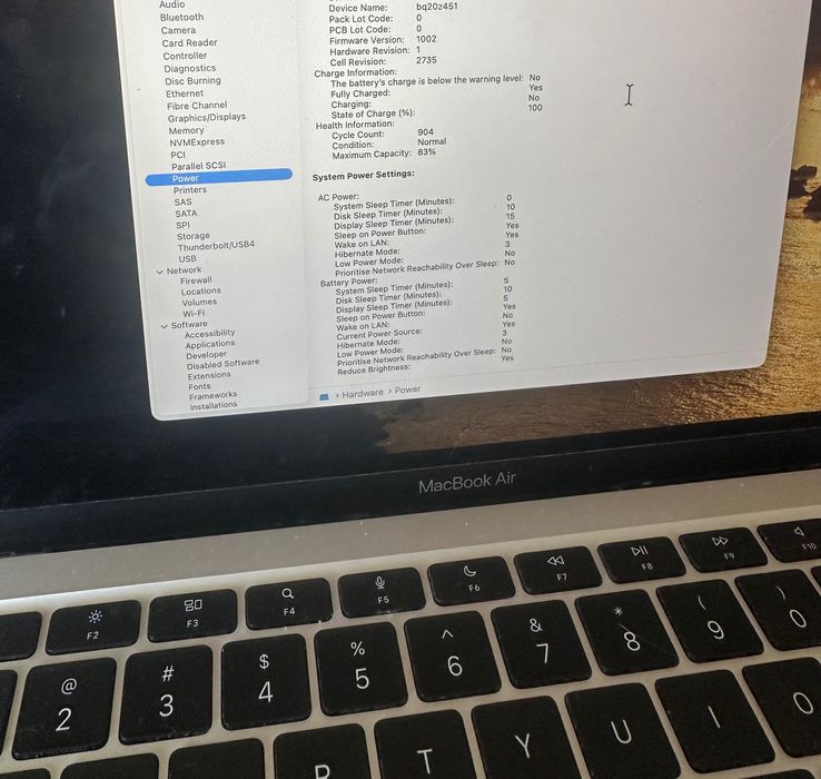 Macbook Air M1, 8/256 + ПОДАРЪК: Охлаждаща подложка