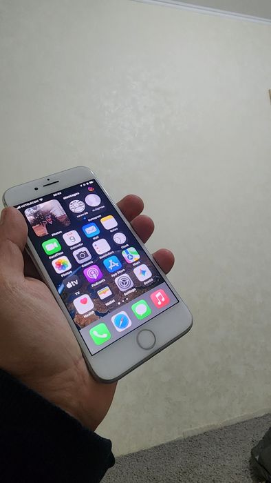 Iphone 8 srochno 64/100