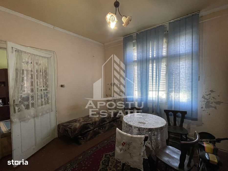 Casa individuala de vanzare Centrul Comercial Alfa Dambovita