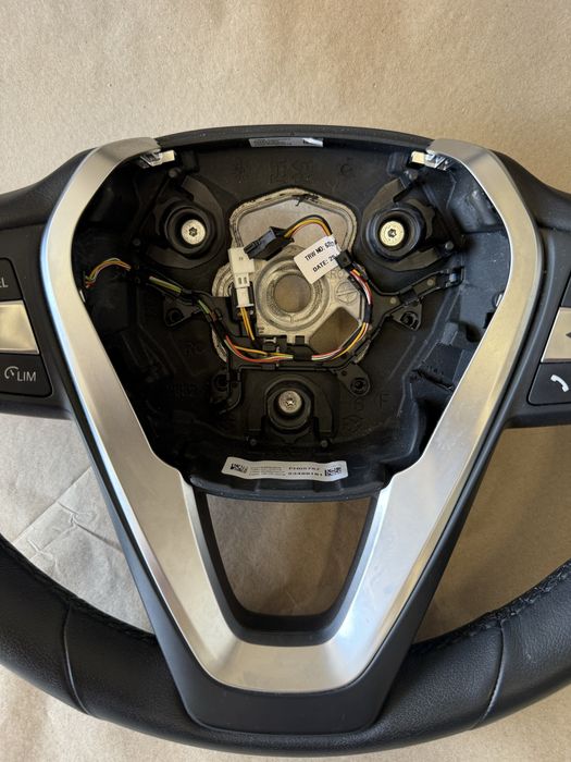 Волан за Bmw G20 G30 G21 G31 GXX ( Оригинален OEM ) ( Chrome бутони )