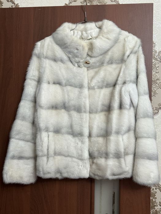 Норковая шуба белая