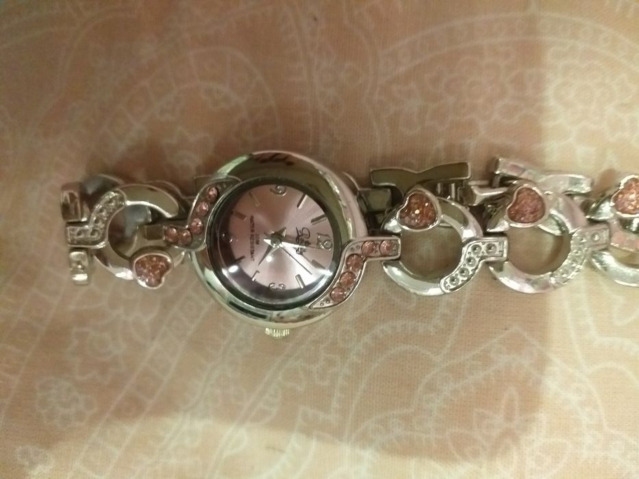 Дамски часовници