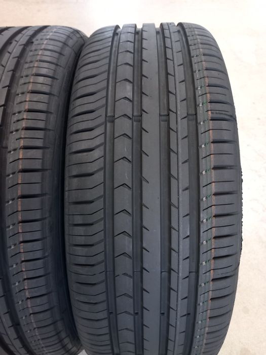 225/60/17 99V 4бр.Continental ContiPremiumContact 5 SUV-DEMO