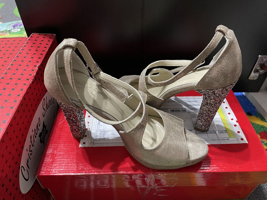 Sandale piele marimea 34