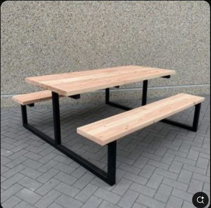 Столы со стульями