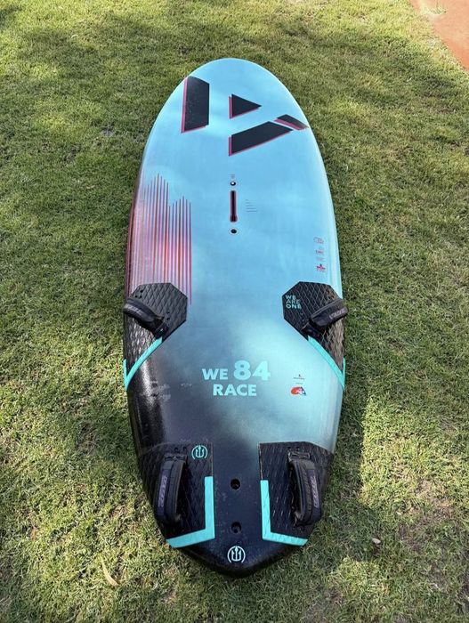 Слаломна карбонова уиндсърф дъска WeOne 84cm, 139L