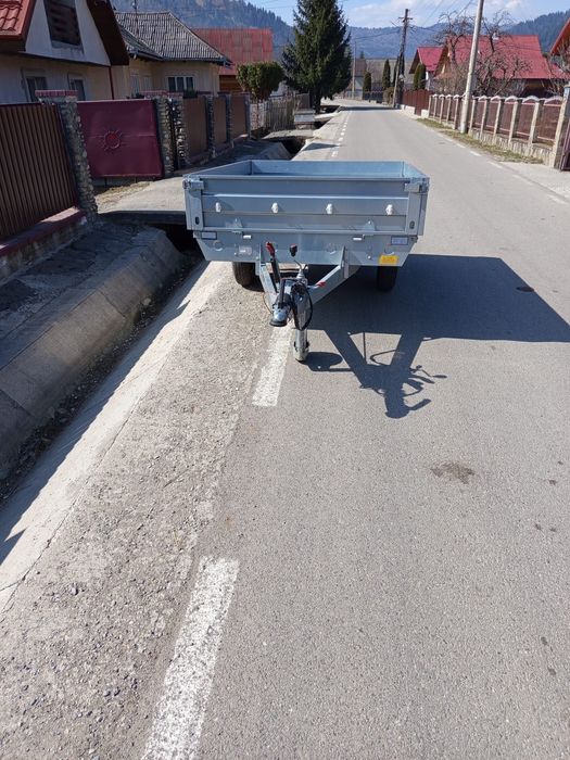 Vand Remorca  Este noua din  2026 cu sistem de franare!!!