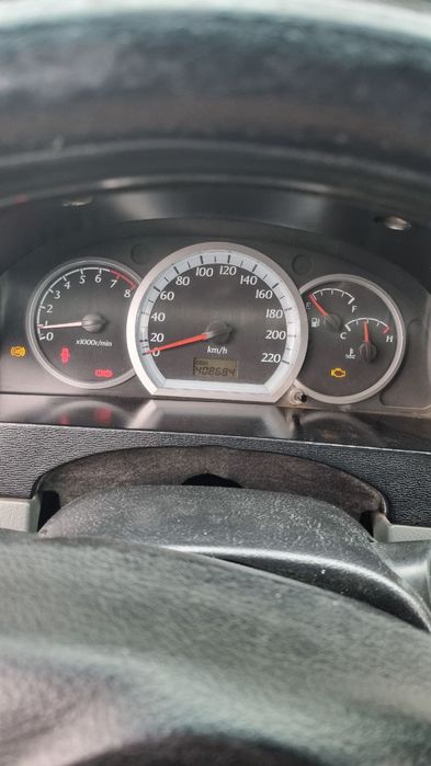 Lacetti 2010 sotiladi