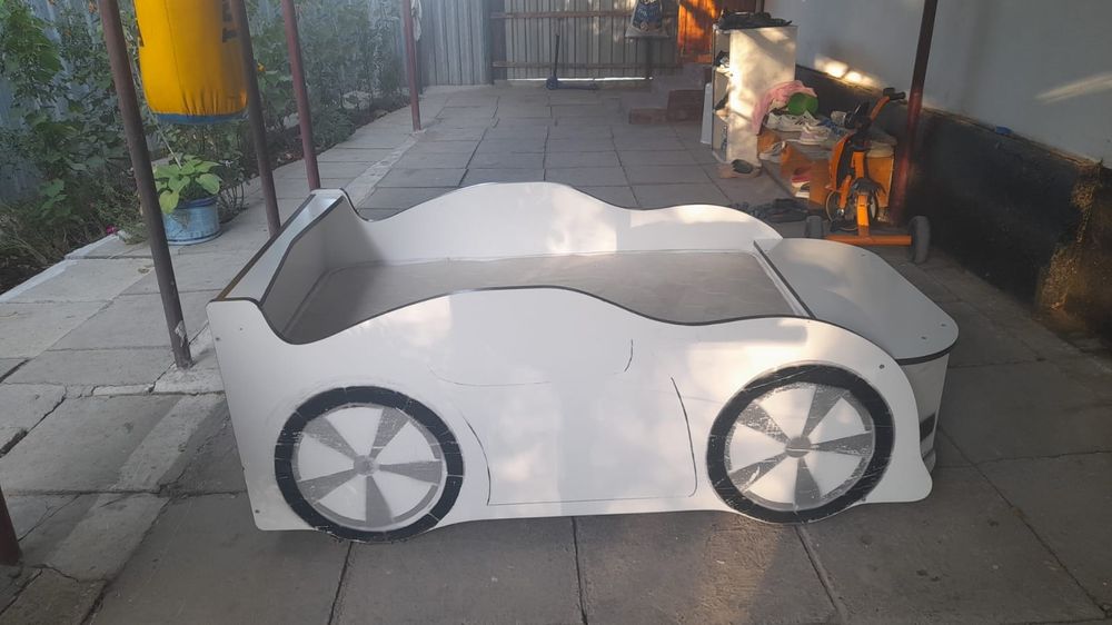 Продам детскую кроватку