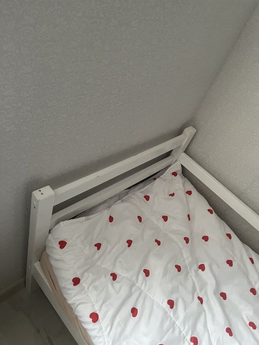 Кровать детская