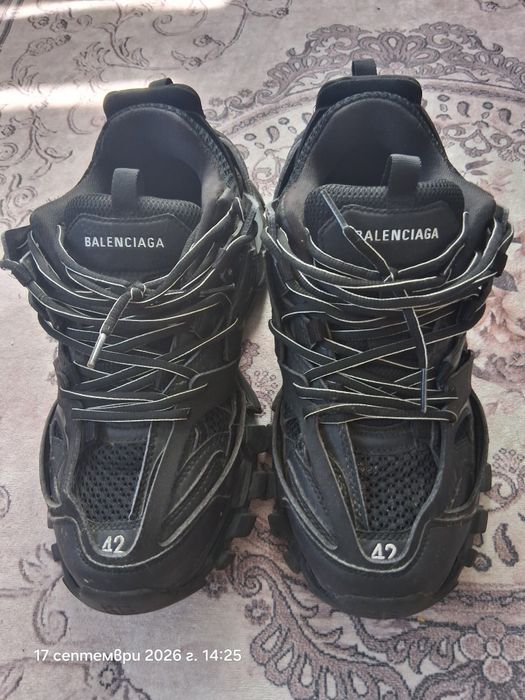 Balenciaga track led номер 42 ( 27.5 см.)