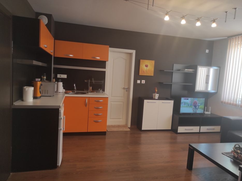 Наемане на цени от 55лв. до 155лв. на малки и големи апартаменти