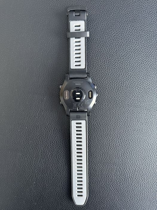 Продам спортивные часы Garmin