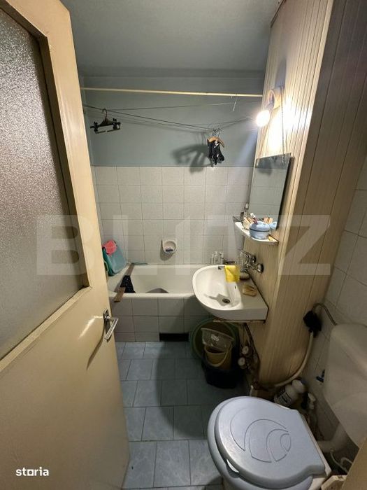 Apartament 2 camere decomandat, 44 mp, balcon 6 mp, etaj intermediar,