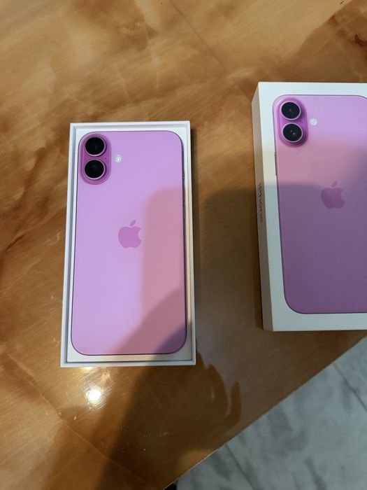 Iphone 16 plus с гаранция