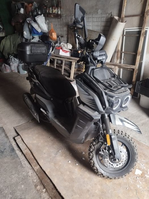 Продам мопед скутер