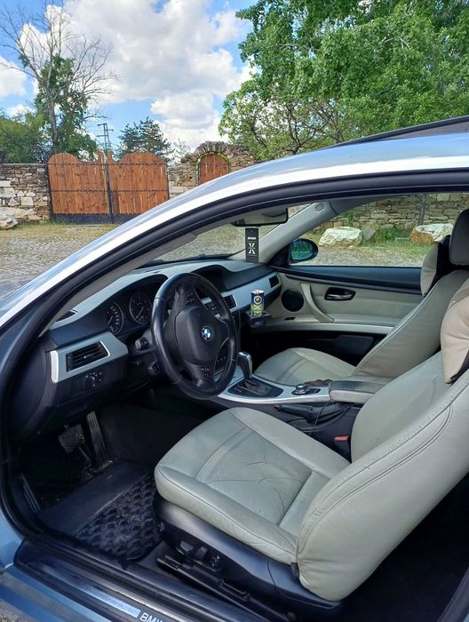 Продавам автомобил BMW E92 330D