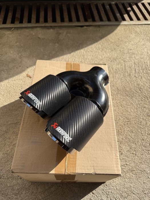 Накрайник Akrapovic за ауспух