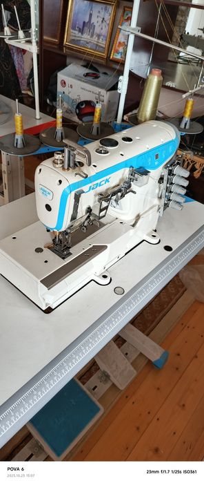 Tikuv mashinasi sotiladi