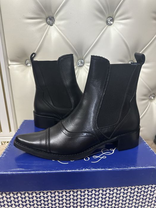 Продам брендовые ботинки нат кожа!