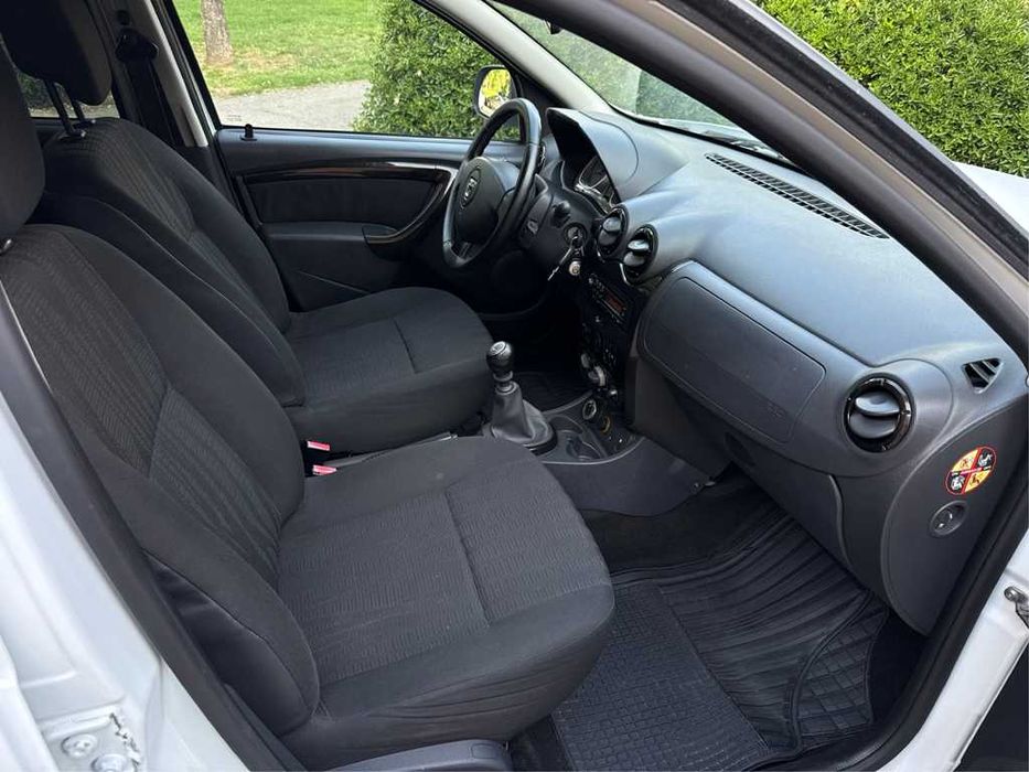 Dacia DUSTER 4x4 an 2013 -1.5 Diesel-EURO 5-Model INALTAT- Super INGRIJITA