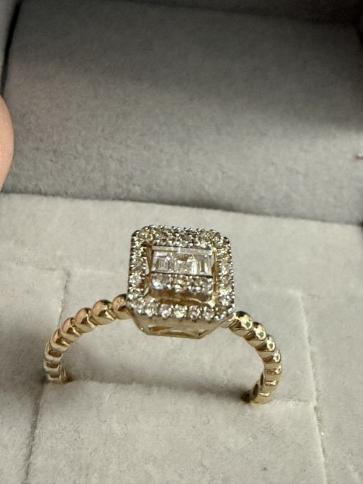 Бриллиантовое кольцо