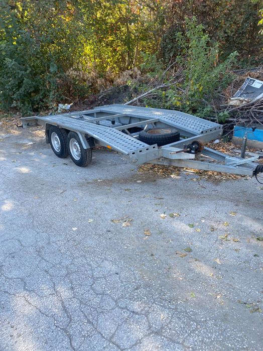 Платформа под наем,превоз на автомобили.