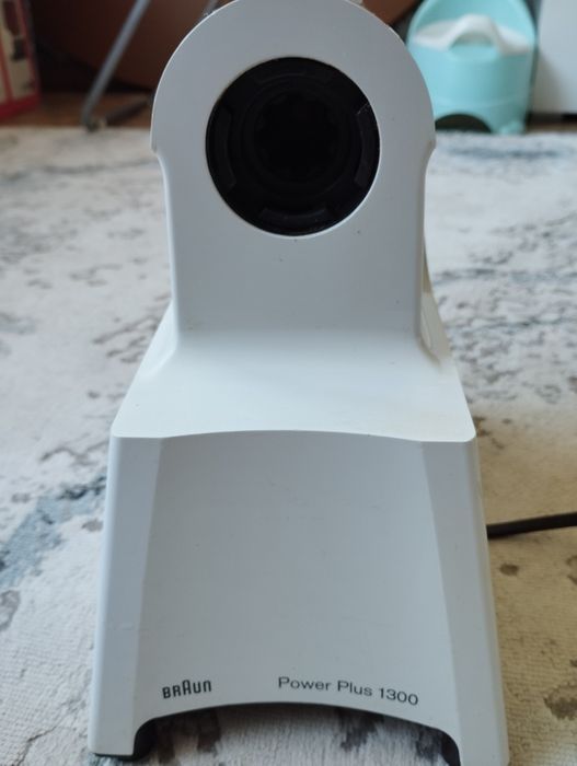 Продам элетро мясорубку BRAUN