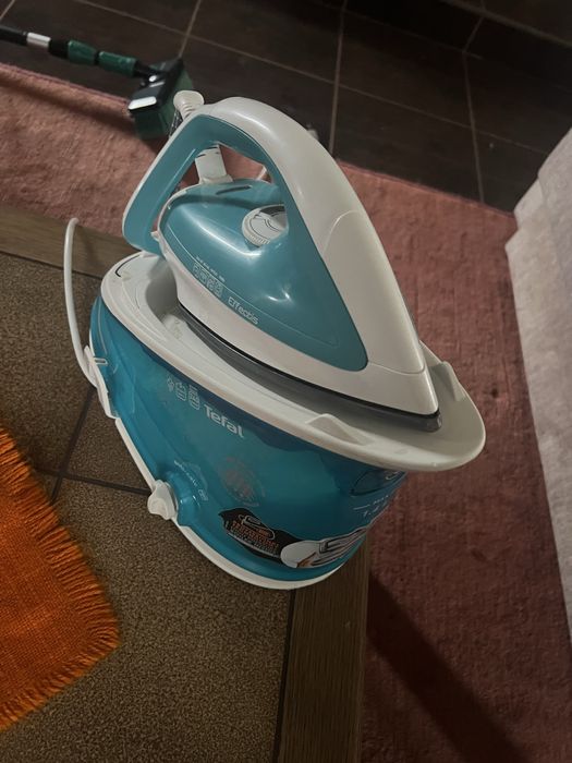 Statie de calcat Tefal