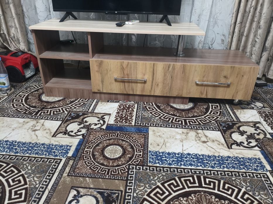 Тумба под телевизор