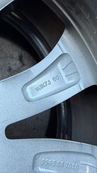 Гуми с джанти 225/55R19 за Mazda