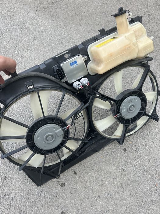 Диффузор радиатора в сборе на 2GR 3.5. RX350.