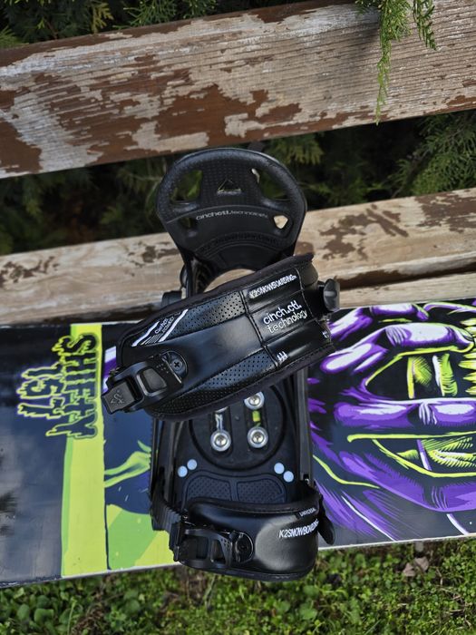 Сноуборд дъска с автомати К2