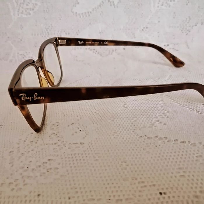 Рамки за диоптрични очила.