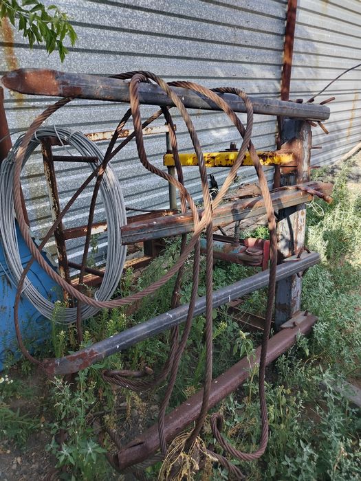 Продам Кун ковш, вилы.