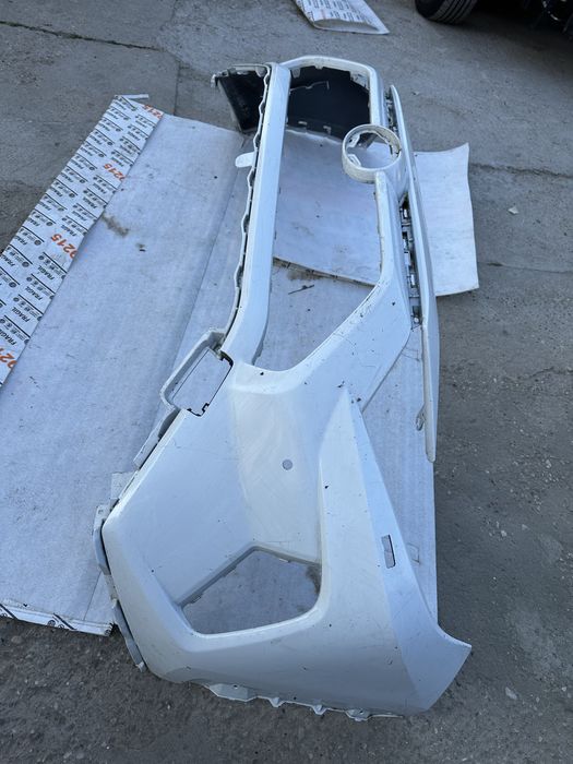 Bară fata toyota rav 4.