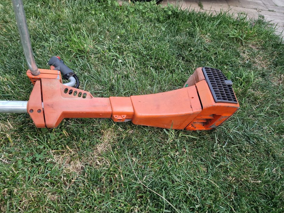 Motocoasa Husqvarna