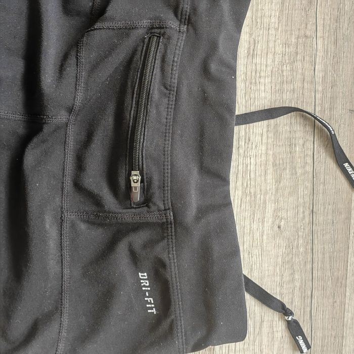 Долнище на анцуг Nike DRI, клин Nike, H&M