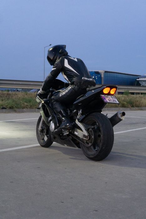 Vand yamaha r6 a2