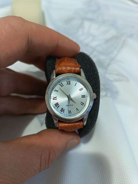 Lot 8 ceasuri funcționale baterie noua