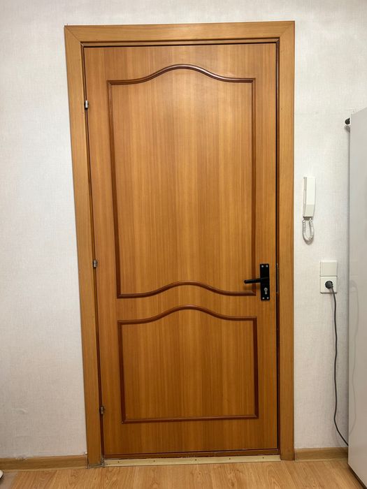 Продаются двери б/у