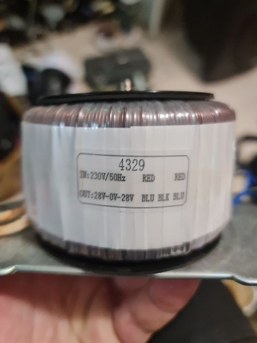 Transformator toroidal 2x 28v