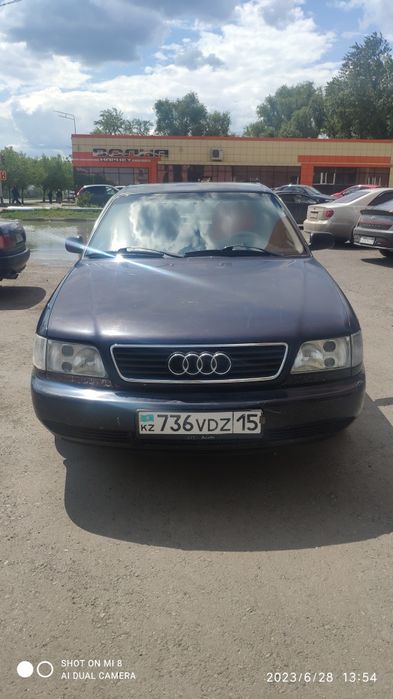 Продам автомобиль АУДИ а6с4
