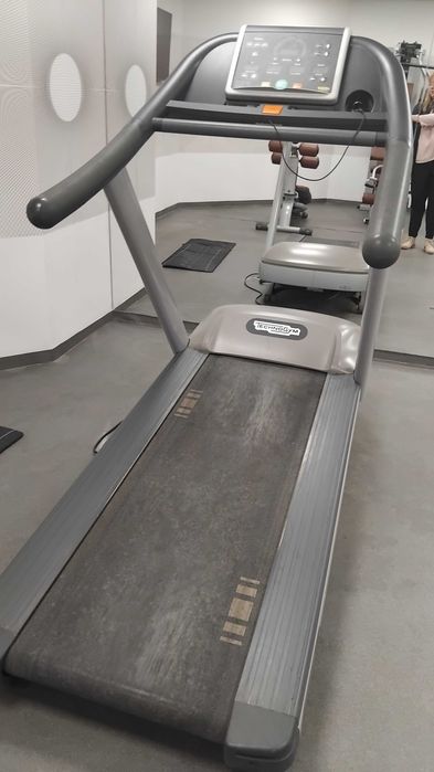 Бягаща пътека TECHNOGYM