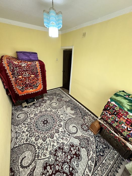 Срочно уй сотилади.  Барака болса келишиб берилади !